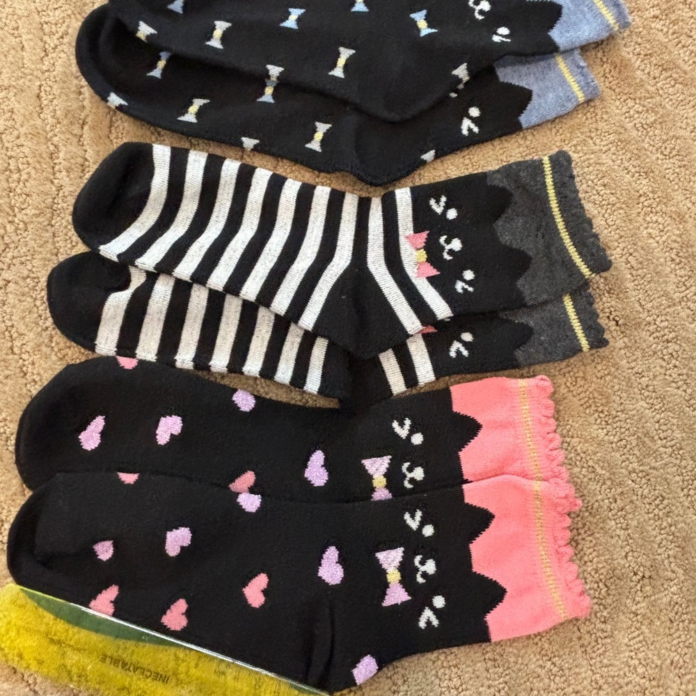 Cute Cat and Heart Pattern Kids Socks Set for ages 7-10 years